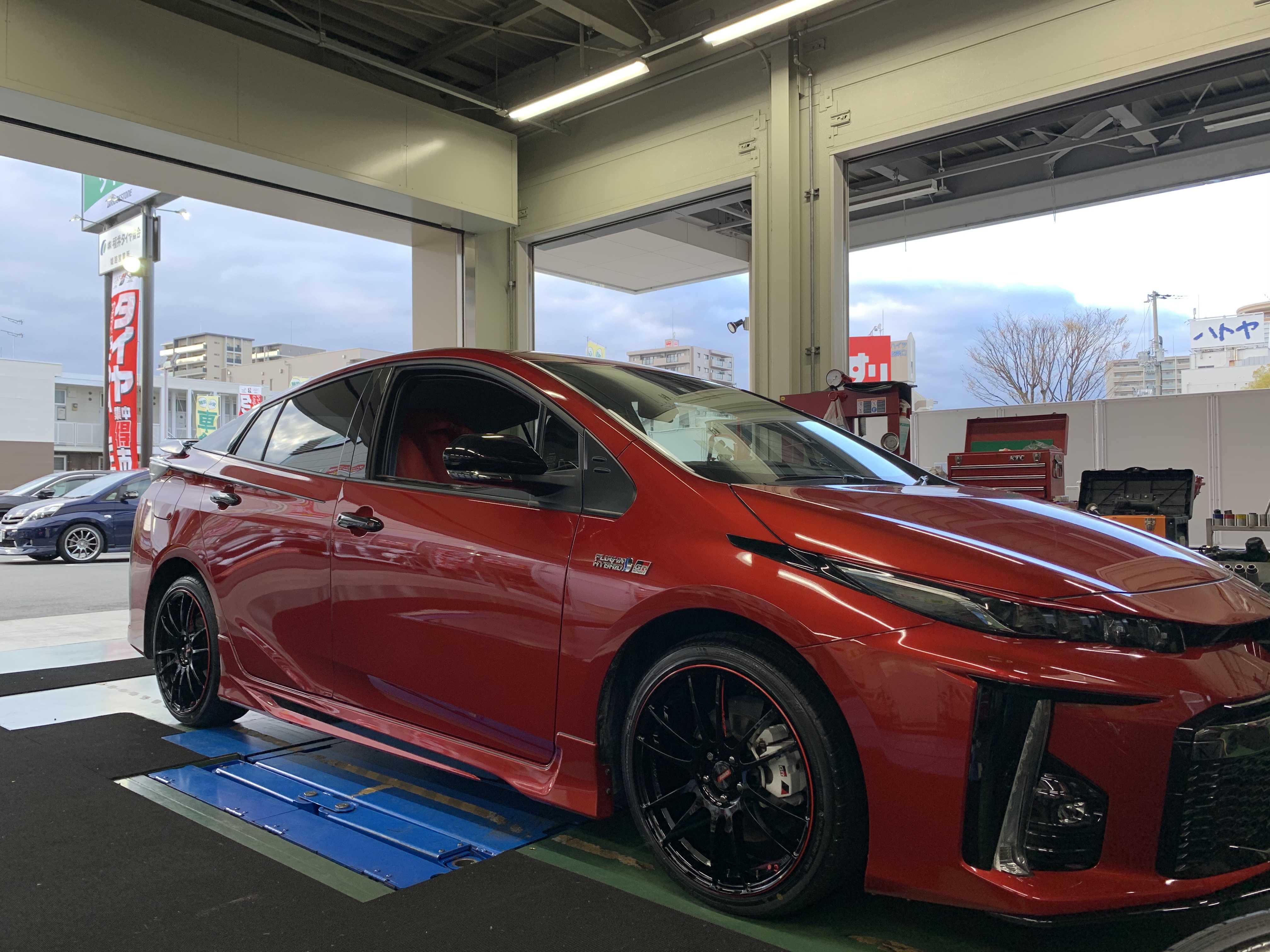 50プリウスPHV GRスポーツ タイヤホイールセット！ | 姫路でタイヤ交換
